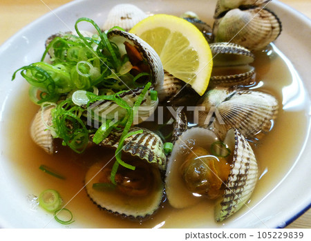 A photograph of the ark shell resembling an ark shell, which is indispensable for New Year's New Year dishes in the San'in Region A photograph of the ark shell resembling an ark shell, which is indispensable for New Year's New Year dishes in the San'in Region 105229839