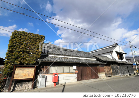 茨城縣、櫻川縣、有郵箱的風景（塚本家宅邸前） 105230776