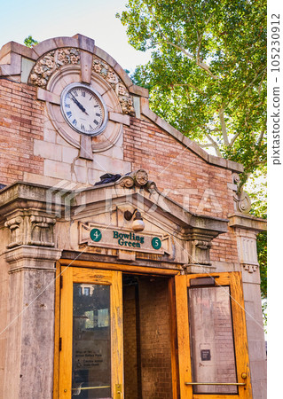 Subway station surface entrance in New York City Bowling Green limestone and bricks with clock Subway station surface entrance in New York City Bowling Green limestone and bricks with clock 105230912