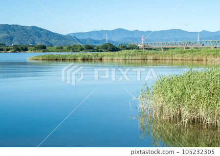 [高德線] 特快漩渦穿過吉野川大橋 105232305