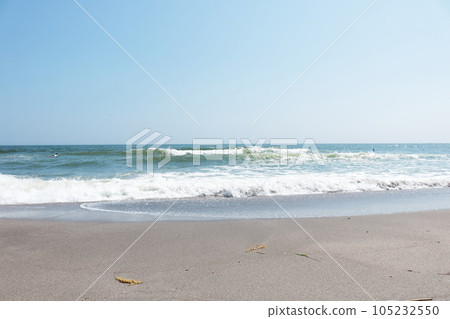 美麗的海岸風光 仲夏湘南海岸 藍天 碧海風光 美麗的海岸風光 仲夏湘南海岸 藍天 碧海風光 105232550
