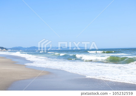 美麗的海岸風光 仲夏湘南海岸 藍天 碧海風光 105232559