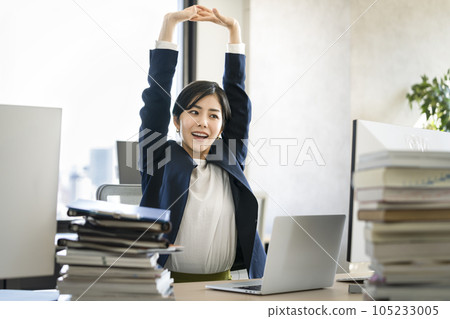 Desk work growing business woman 105233005