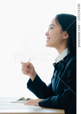 女高中生學習 105234186