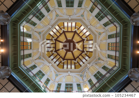 Ceiling design of Tokyo station building 105234467