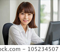 Business woman doing desk work 105234507