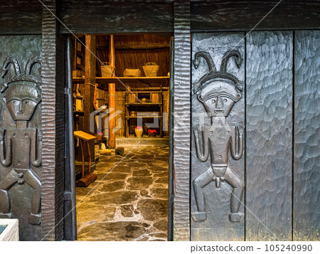 Taiwanese aborigines totem , indigenous traditional craft and house Taiwanese aborigines totem , indigenous traditional craft and house 105240990