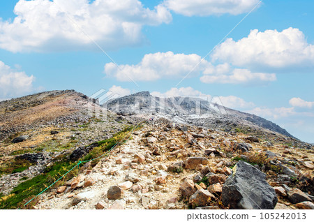 Mt. Chausu in the blue sky / Tochigi Prefecture 105242013