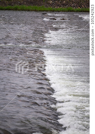 Landscape of Katsura River in Arashiyama, Kyoto, a famous tourist destination Landscape of Katsura River in Arashiyama, Kyoto, a famous tourist destination 105242923