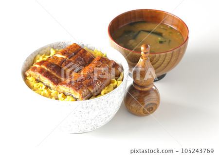 Kinshi-tamago and eel kabayaki donburi and miso soup Kinshi-tamago and eel kabayaki donburi and miso soup 105243769