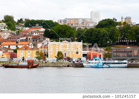 Winery district in Vila Nova de Gaia 105245157