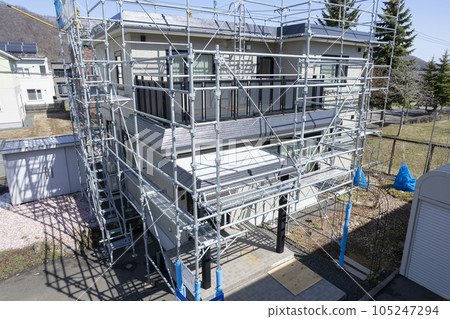 正在裝修的房屋外觀（航拍） 105247294