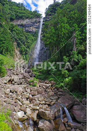 [Nachi Falls] Wakayama Prefecture, Japan's Three Famous Waterfalls 105249464