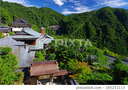 從那智山青岸渡寺眺望那智瀑布 105251113