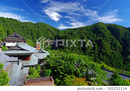 Nachi Falls seen from Mt. Nachi Seigantoji Temple 105251114
