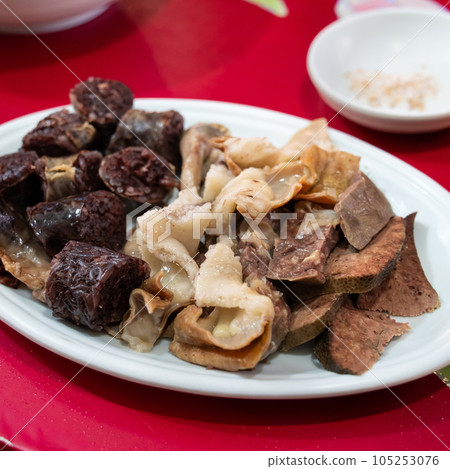 韓國 料理 血腸 순대 당면순대 Sundae soondae ブラッドソーセージ スンデ 韓國 料理 血腸 순대 당면순대 Sundae soondae ブラッドソーセージ スンデ 105253076