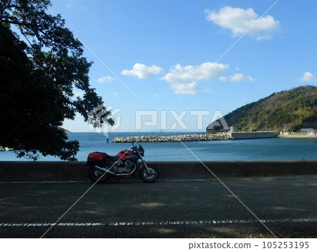 Ride along the coast with MOTOGUZZI Ride along the coast with MOTOGUZZI 105253195