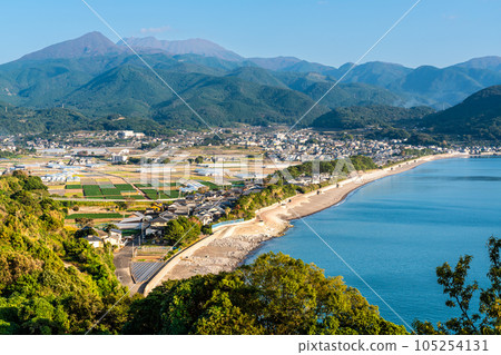 View of Senjiseki Beach from Senjiseki Observatory [Unzen City, Nagasaki Prefecture] 105254131