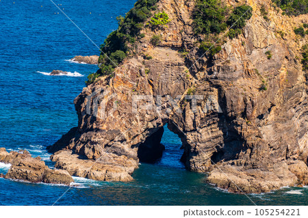 妙肯浦穴口岩（象岩）[熊本縣天草市] 105254221