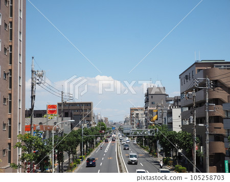 Clouds and blue sky ahead of the road, near Kanjo Route 7 Sanno Clouds and blue sky ahead of the road, near Kanjo Route 7 Sanno 105258703