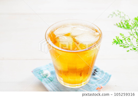 ice cold tea ice cold tea 105259316