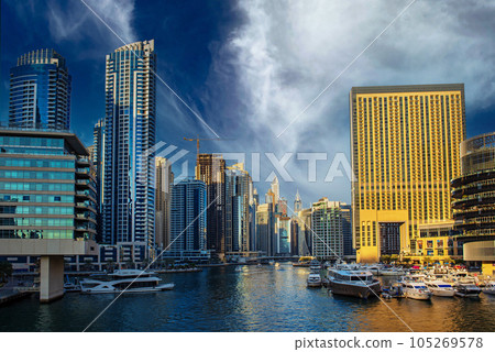 Dubai Marina at sunset 105269578