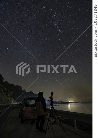 Seto Inland Sea's autumn starry sky Orion constellation and starry sky photography camera 105271849