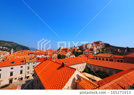 Dubrovnik's old town seen from the city walls 105271913