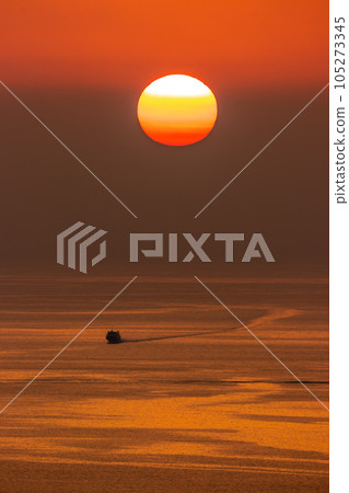 Sunset of Nagasaki 105273345