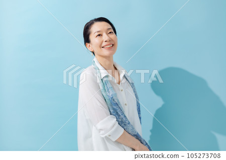 Female portrait beauty Female portrait beauty 105273708