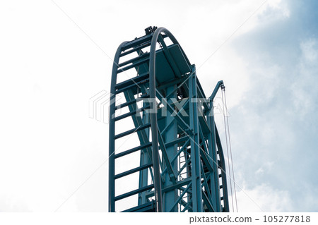 An Roller coasters 105277818