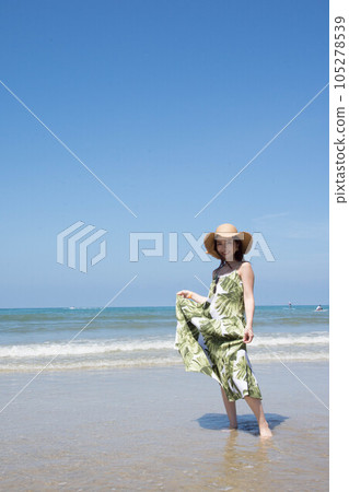 海邊的女人 海邊的女人 105278539