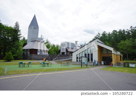 Roadside Station Biei "Shirokane Birke" Roadside Station Biei "Shirokane Birke" 105280722