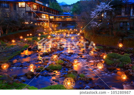 熱水燈（熊本縣南小國町黑川溫泉） 105280987