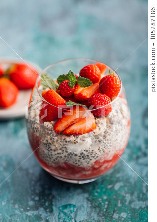 Strawberry Chia Pudding Strawberry Chia Pudding 105287186