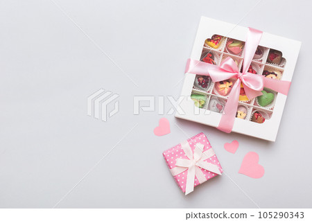 Valentine day composition Valentine day composition 105290343