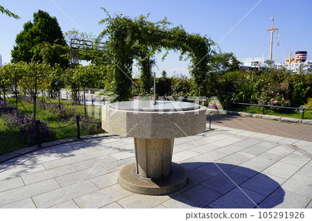 山下公園的日晷 山下公園的日晷 105291926