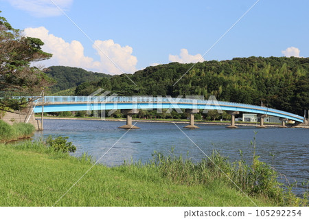青島小山池上的藍色橋，日本最大的橋 105292254