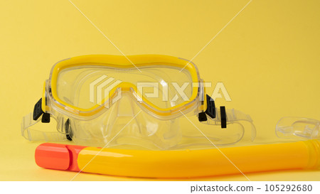 Underwater underwater breathing mask and snorkel, snorkeling kit 105292680