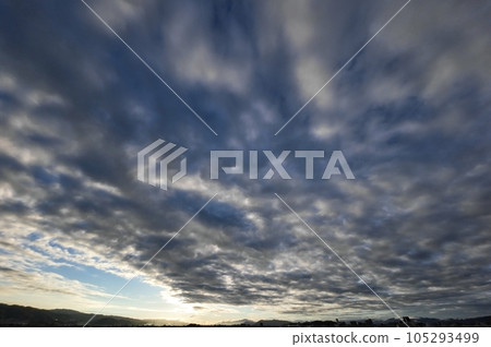 Summer morning sky with various clouds spreading all over the sky・Super wide angle・Sky mainly・230720am Summer morning sky with various clouds spreading all over the sky・Super wide angle・Sky mainly・230720am 105293499