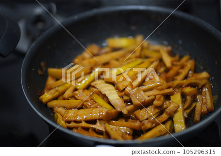 How to make bamboo shoots 105296315