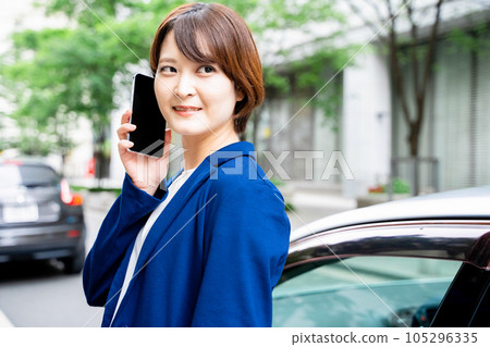 叫在辦公室鎮的女商人 105296335