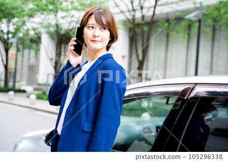 叫在辦公室鎮的女商人 105296338