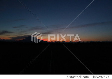 Iwakiyama在黃昏 Iwakiyama在黃昏 105297373