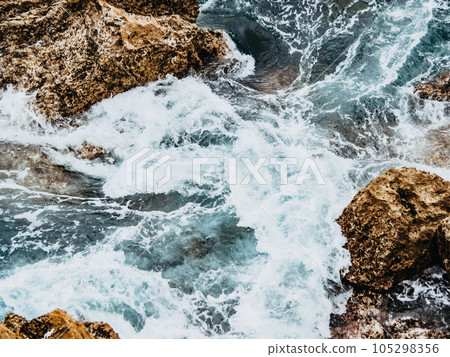 Beautiful atmospheric view on rocks and the Atlantic ocean 105298356