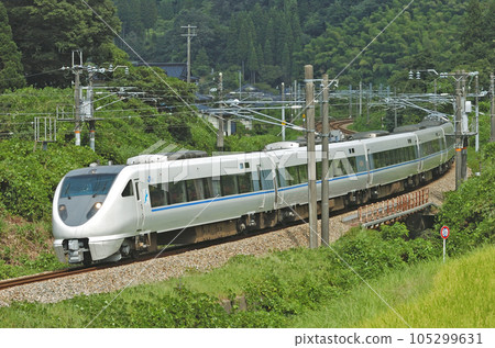 北陸本線 Isurugi-Kurikara JR West 683 系列 T21 組織（金澤） Thunderbird 105299631