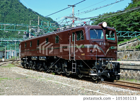 Takasaki Line Minakami JR East EF58-61 (Tamachi) Takasaki Line Minakami JR East EF58-61 (Tamachi) 105303133