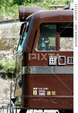 Takasaki Line Minakami JR East EF58-61 (Tamachi) 105303141