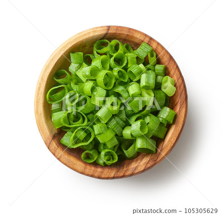 bowl of chopped green onions 105305629