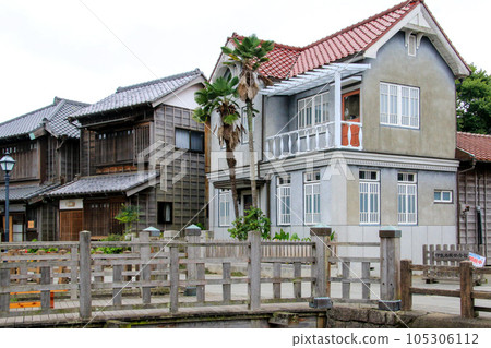 Sawara Sawara 105306112